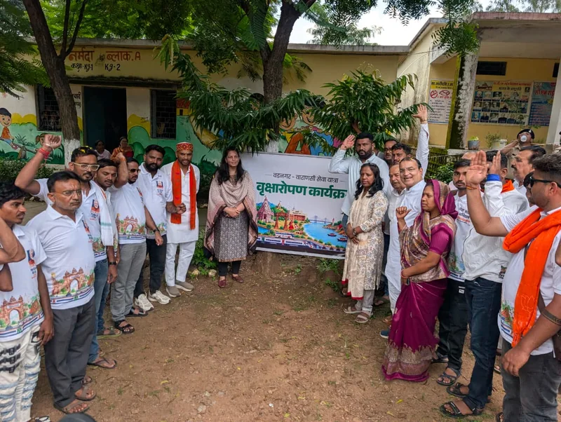 सेवा संकल्प अभियान के तहत वड़नगर-वाराणसी सेवा यात्रा का अलीराजपुर में हुआ स्वागत
